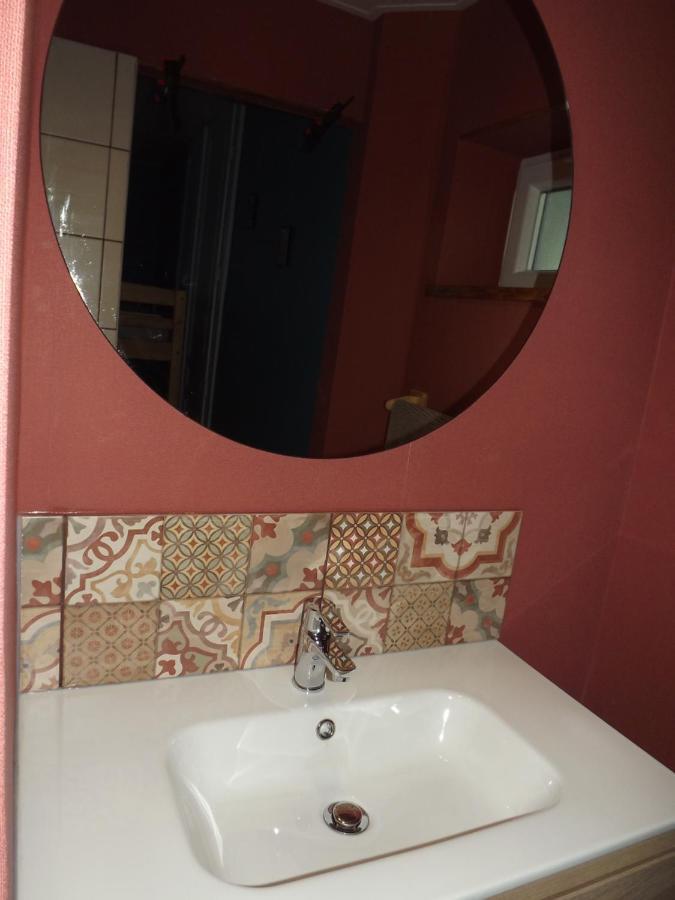 Gite La Petite Ecluse En Bord De Loue Lods Exteriör bild
