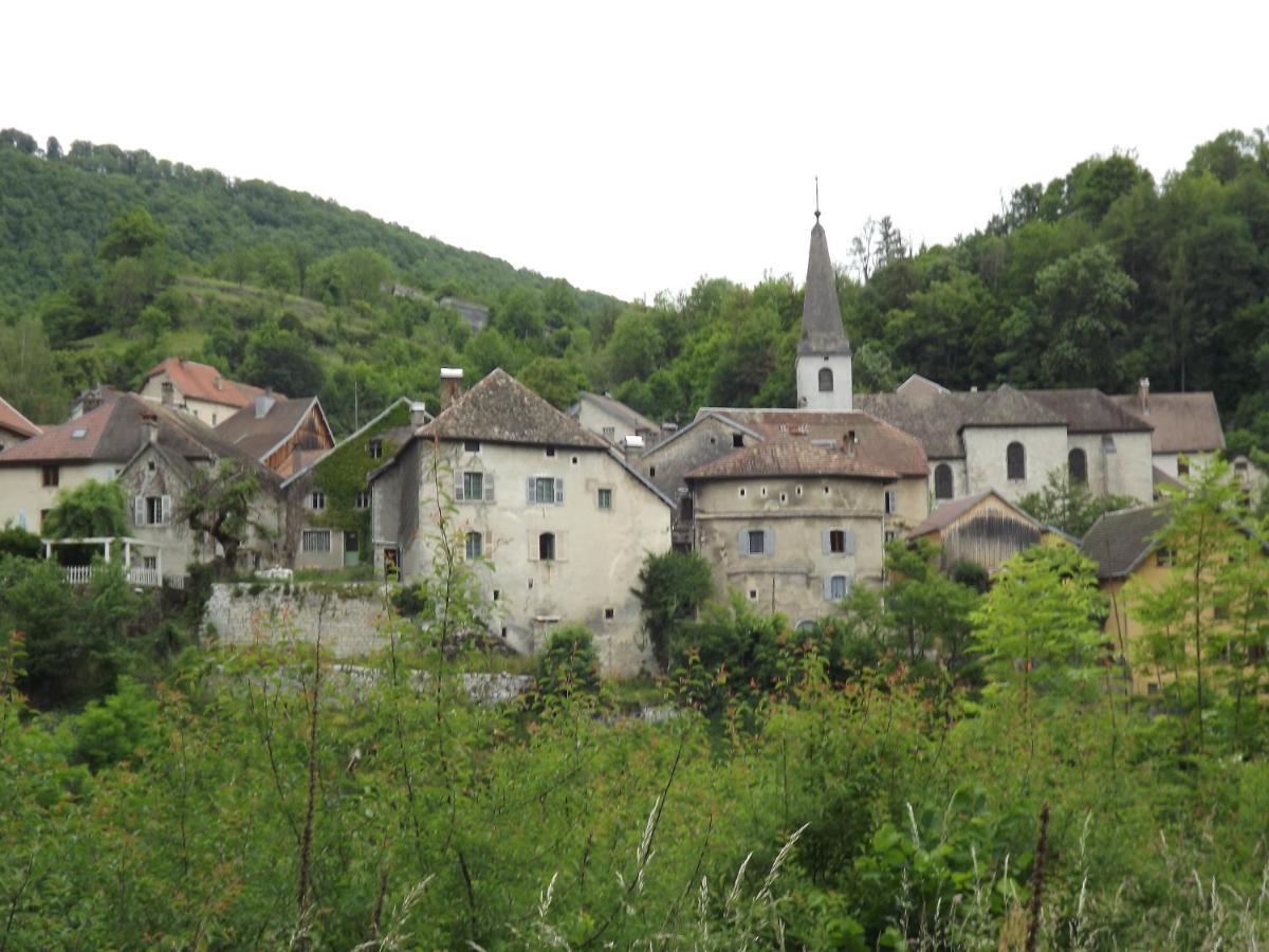 Gite La Petite Ecluse En Bord De Loue Lods Exteriör bild